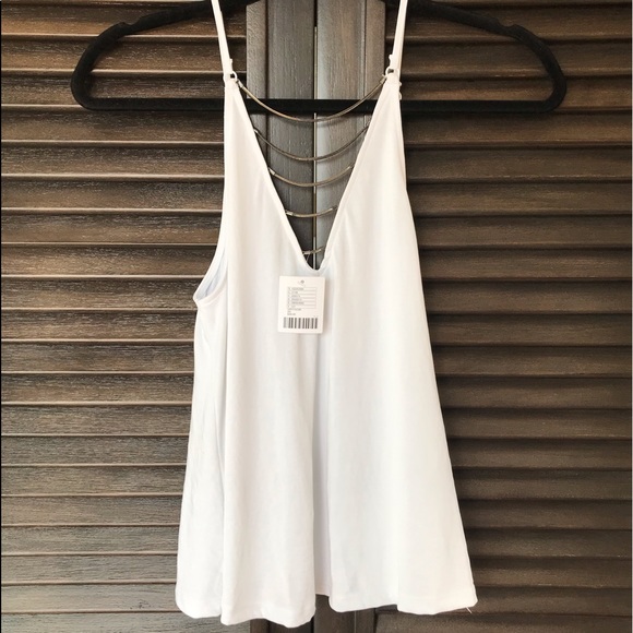 Urban Outfitters new w/tag - Picture 2 of 3